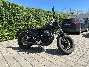 2022 Moto Guzzi V9 Bobber