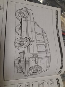 Nabízím novou sadu plastu na Landrover Disco .