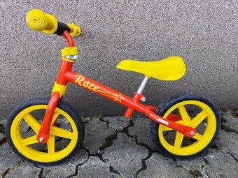 Odrážedlo Playtive
