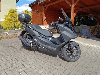Prodám skútr Honda Forza 125