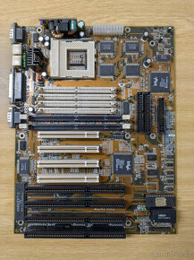 MSI MS-5143 - Socket 7 - čipset Intel 430VX
