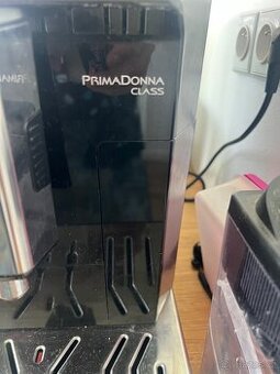 DeLonghi V top stavu 
