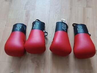 Boxerské rukavice Decathlon pro dvojčata - 1