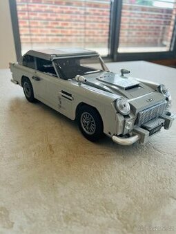 Prodám Lego Creator 10262 Bondův Aston Martin DB5