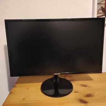 Samsung S24F350 - LED monitor 24 - 2 kusy