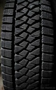 ZIMNÍ PNEU 215 75 16-C BRIDGESTONE VČ.DISKŮ FORD TRANZIT