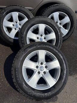 Letní kola 215/65/16 orig Suzuki top stav