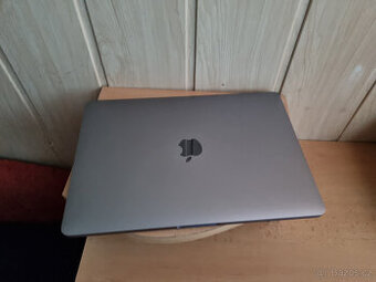 Macbook Pro 13 Retina (2017)