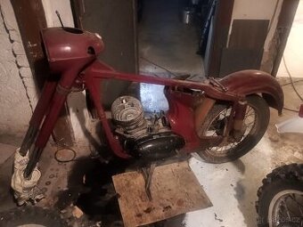 Torzo 175/356