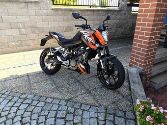 KTM Duke 125