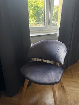 semišová židle