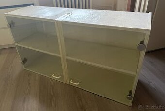 Skříňka se skleněnými dvířky - 100x31x55 (ŠxHxV)