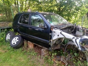 Mercedes Benz ml-vrak