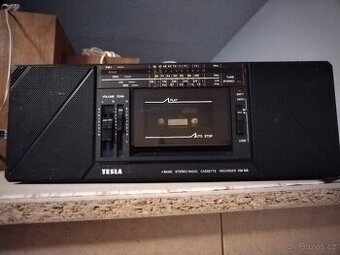 Rádiomagnetofon Tesla KM 350 a RFT KR 650