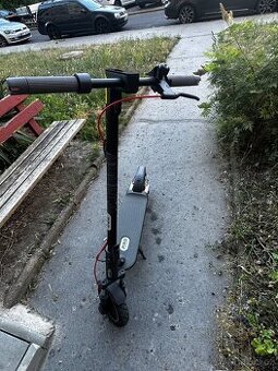 Elektrokoloběžka Xiaomi Electric Scooter 5 Pro