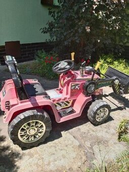 Dětské elektrické auto - traktor.