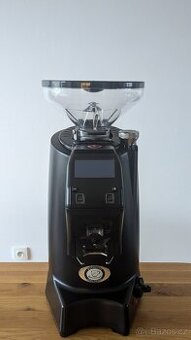 Mlýnek na kávu Eureka ZENITH 65E