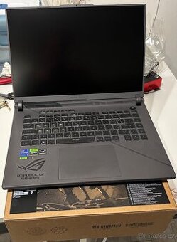 Zánovní Asus Rog Strix G16 v záruce