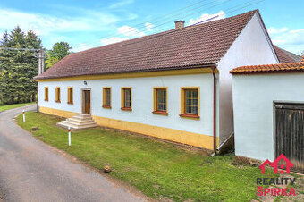 Prodej rodinného domu, pozemek 9.722 m2, obec Ludvíkov, okre