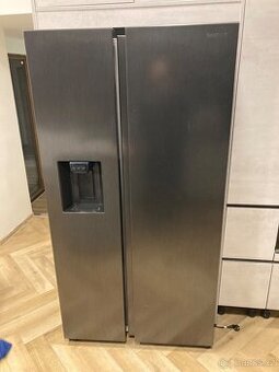 Americka lednice Samsung