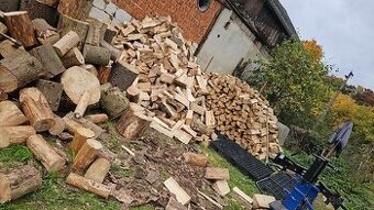 Prodám štípané palivové dřevo jehličnaté-bříza