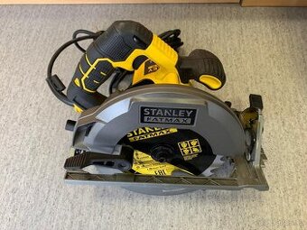 Okružní pila Stanley FatMax FME301