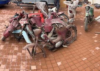 Jawa 550, Jawa 555, Pionýr, Moto Guzzi Cardelino