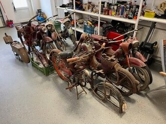 Jawa 550, Jawa 555, Pionýr, Moto Guzzi Cardelino