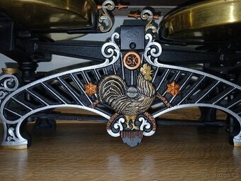 Staré váhy.Kohout.