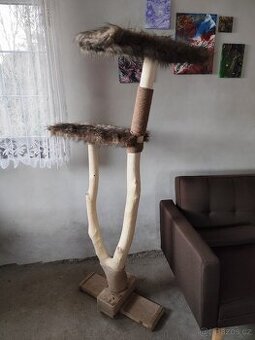 Kočičí strom/škrabadlo