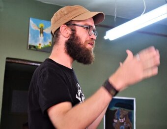 Kniha o Karlu Noskovi.