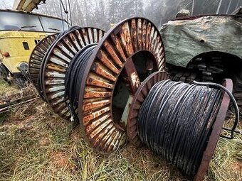 kabelový buben kovový