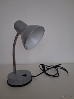 Prodám zánovní stolní lampu,top stav
