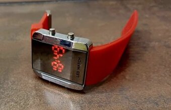 LED hodinky kovove