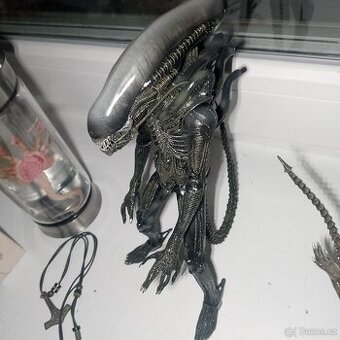 Vetřelec/Alien ,To/It,Naruto sěratelské sošky,figurky atd...