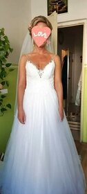 Nádherné svatební šaty