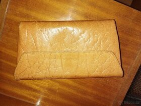 Staré kožené kabelky, psaníčka