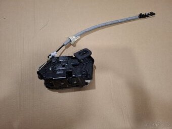 Pravý zadni zamek Wv Škoda