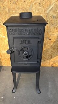 Litinová kamna Jotul F 601 černý lak