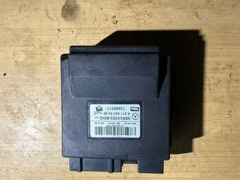 Řídicí jednotka zvedání zadní klapy w211 E-klasse W219 CLS