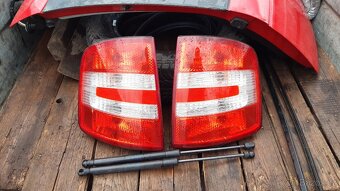 Fabia 1, Zadní SVĚTLA/pár i kus, STAV PERFEKTNÍ