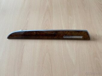 Dekorová lišta Audi b8 (dřevo)