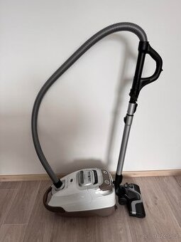 Vysavač Rowenta Silence Force Alergy