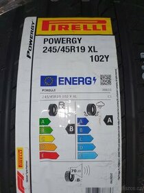 Prodám 2ks nových letních pneu 245/45R19