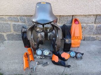 KTM LC4 640 - 620 PLASTY