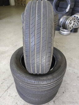 215/65 R17 99V Goodyear EfficientGrip2 letní 4ks zánovní