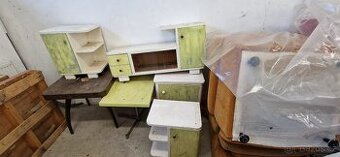 Dřevěné skříňky ložnice 50 léta
