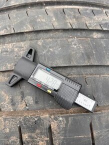 Pirelli P-Zero MO-S, 325/35 R23 111Y -2ks - LETNÍ