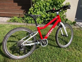 Lehoučké dětské kolo WOOM 4 – ideální pro malé cyklisty