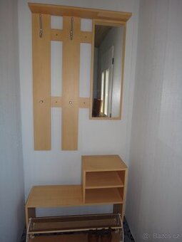 Předsíňová stěna